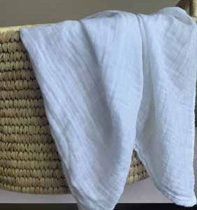 Muselina delgada con bordado